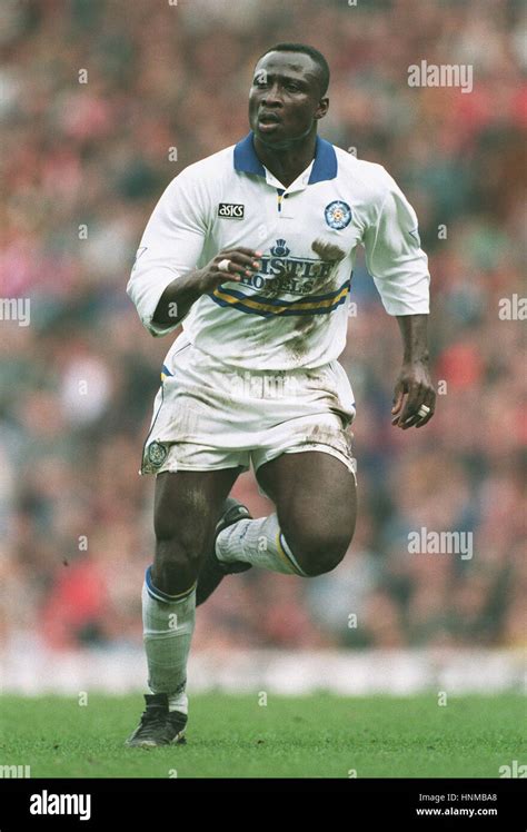 TONY YEBOAH LEEDS UNITED FC 10 April 1995 Stock Photo - Alamy