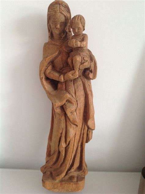 Une Statue De La Vierge L Enfant Bois Catawiki