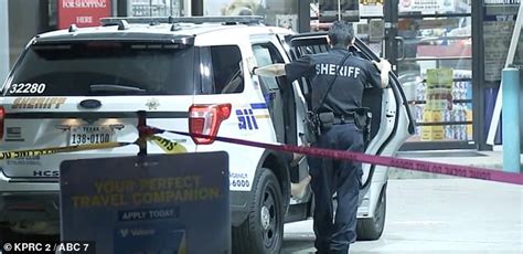 Texas Father Shoots Peeping Tom After Catching Him Performing A Sex Act Outside Daughter S