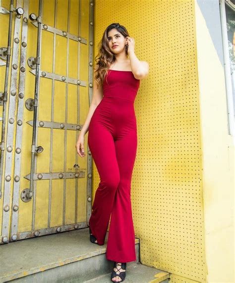 Actress Sakshi Malik Latest Unseen Hot Photo Stills