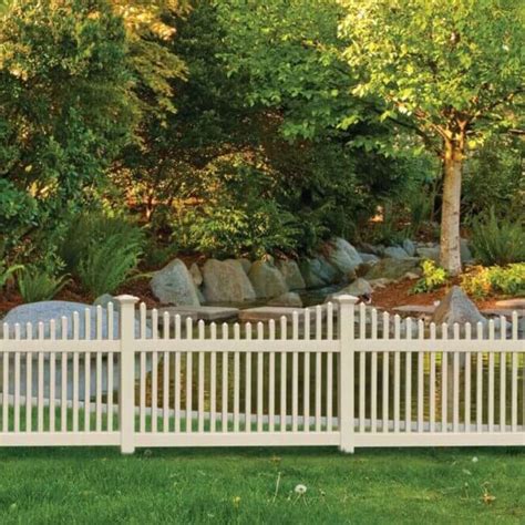 Vinyl Vs Wood Fences A Side By Side Comparison Austex Fence