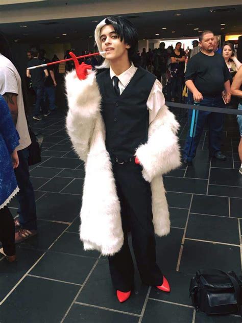 Male Cruella De Vil Cosplay Amino