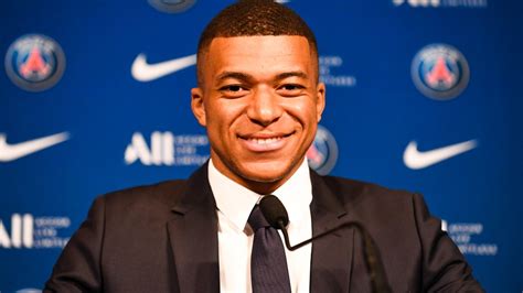 Apres le depart de Mbappé le boss du PSG annonce du lourd Le10sport