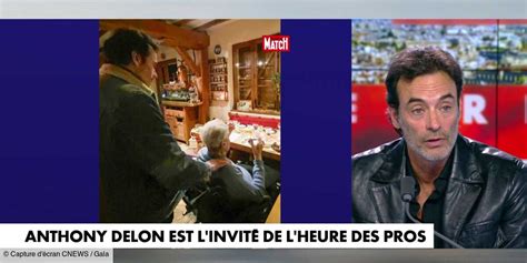 VIDÉO Alain Delon photographié en fauteuil roulant son fils Anthony