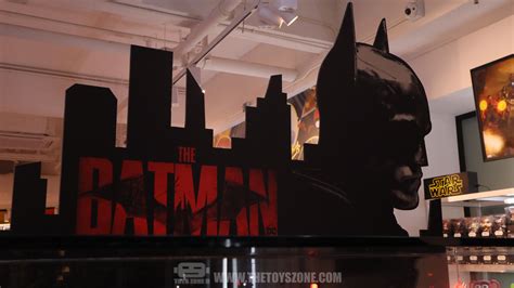 Hot Toys The Batman蝙蝠俠蝙蝠俠 蝙蝠訊號燈 實物樣辦登場 Toys Zone D 玩具兄弟 Figures Price List Reviews