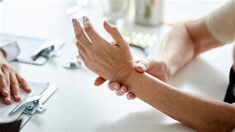 Des stages gratuits pour aider les femmes de plus de 60 ans à prendre