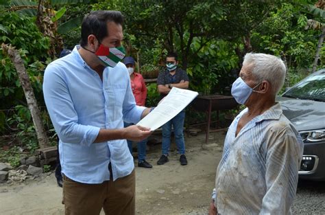 Mag Entrega T Tulos De Propiedad De Tierras Puerta A Puerta En