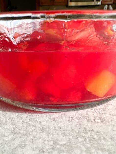 Easy Jello with Fruit Cocktail