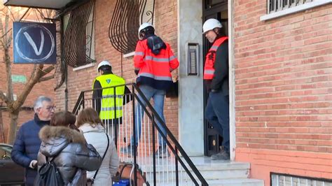 Vecinos Desalojados De San Fernando De Henares Piden Soluciones Para No