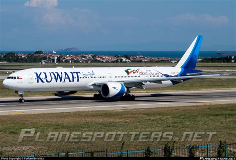 9K AOD Kuwait Airways Boeing 777 369ER Photo By Furkan Borakazi ID