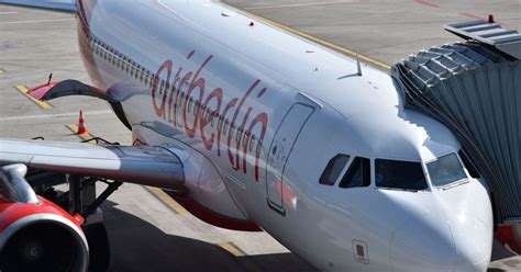 High Noon In Berlin Lufthansa Bernimmt Grosse Teile Von Air Berlin