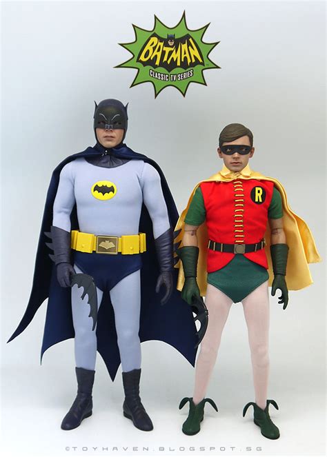 Toyhaven Hot Toys MMS218 1966 Batman 1 6th Scale Adam West Batman Collectible Figure Review