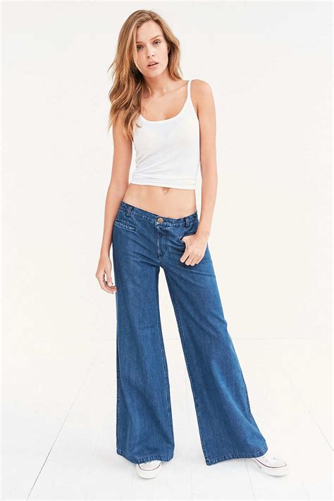 Lyst Bdg Joni Low Rise Wide Leg Jean In Blue