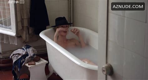 FLORENCE VIALA Nude AZNude