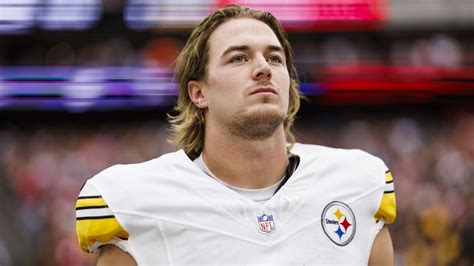 Steelers QB Kenny Pickett (knee) says he'll be 'ready to go by Sunday ...