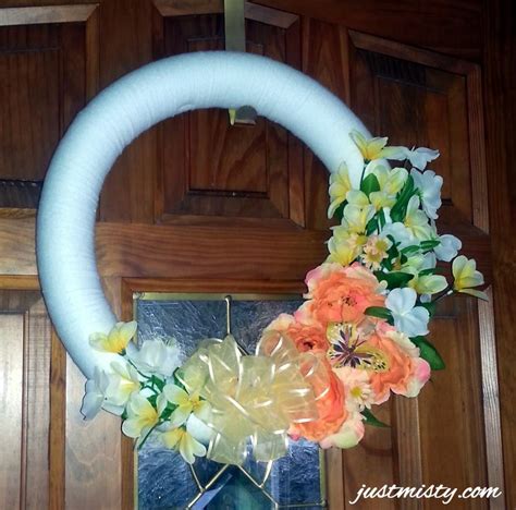 Diy Yarn Wrapped Pool Noodle Wreath For Spring Or Summer Pool Noodle