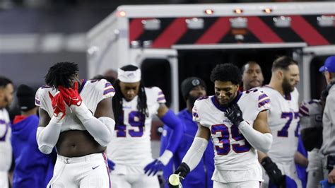 Bills Bengals Game Suspended After Damar Hamlin Collapses Yardbarker