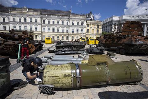 Rusia pierde 44 tanques y 38 sistemas de artillería en un día según el