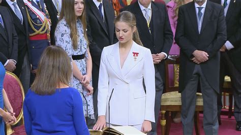 Directo La Princesa Leonor De Borbón Jura La Constitución