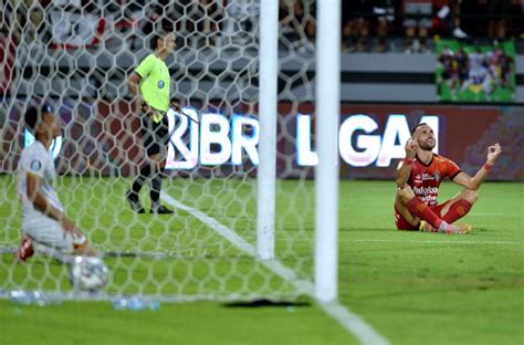 Bali United Cukur Dewa United 6 Gol Tanpa Balas Republika Online