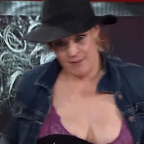 El descuido hot de Leticia Brédice durante un programa en vivo Se te ven las lolas Infobae