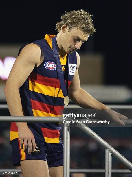 Michael Tuck Medal Photos and Premium High Res Pictures - Getty Images