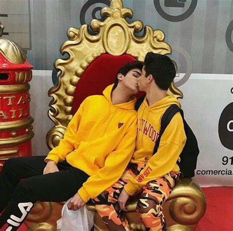 Pin On Gay Love Gay Relationship Cute Gay Cute Gay Couples