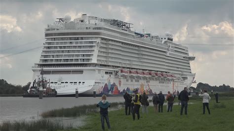 NonstopNews Kreuzfahrt Gigant World Dream verlässt Papenburger