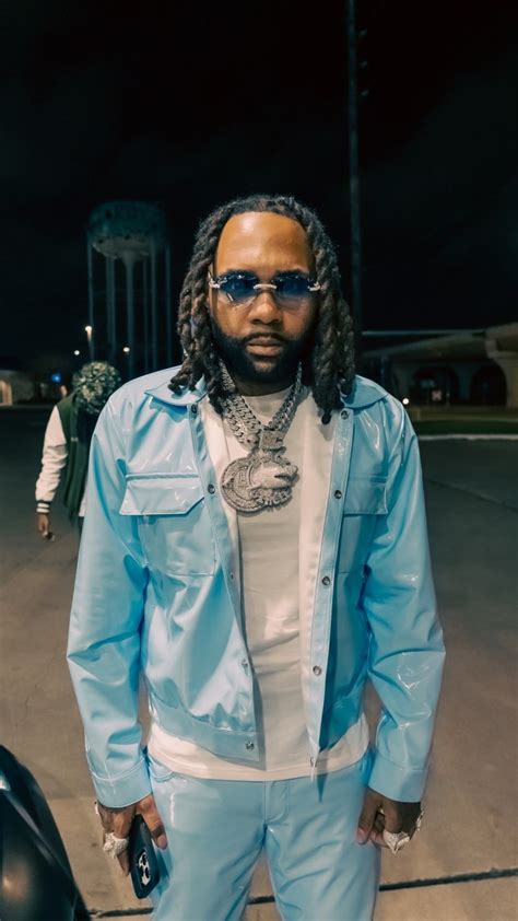 Money Man lança álbum “Red Eye” com o clipe “Contributions”