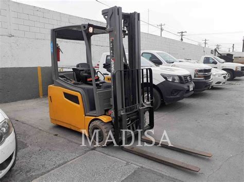 Jungheinrich EFG 220 - forklifts - Material Handling - CATERPILLAR WORLDWIDE