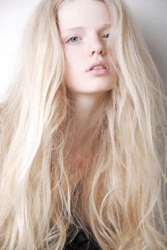 Pin Von Yelly Diaz Auf Just Luv Wei Blonde Haare Blasse Haut