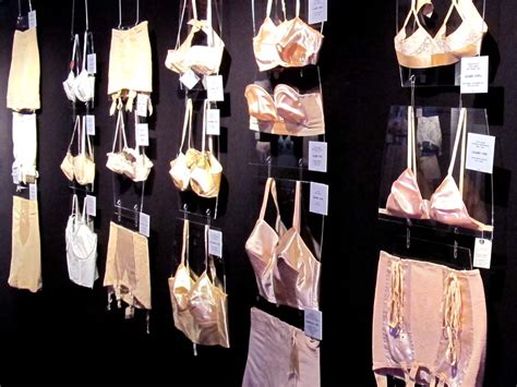 LINGERIE FRANCAISE Emma Louise Layla Fashion Beauty Travel Lifestyle Blog