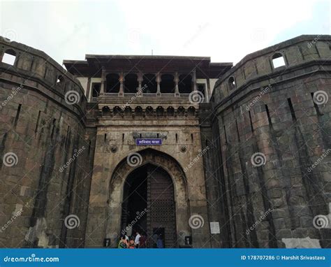 Entry Gate Of An Haunted Indian Fort Shaniwar Wada Lost Empires Of