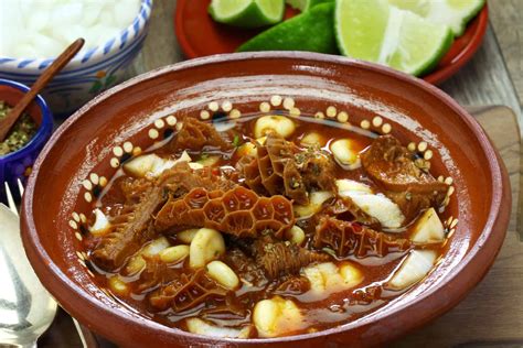 Cómo Hacer Pancita De Res Con Guajillo Esta Es La Receta Paso A Paso