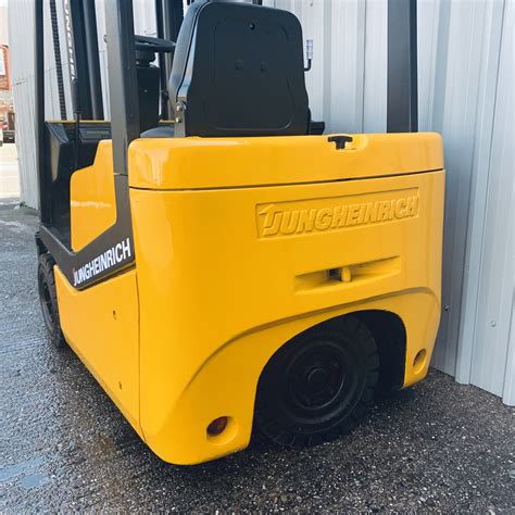 JUNGHEINRICH USED 3 WHEEL ELECTRIC FORKLIFT 2724