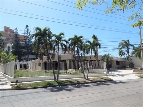 Venta De Lote O Casalote En Riomar Barranquilla M