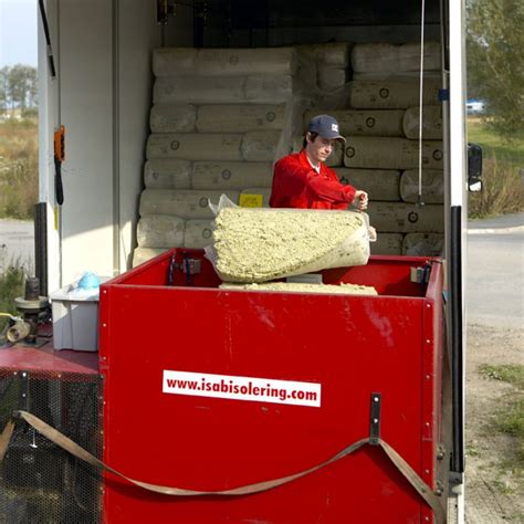 Sprutisolera tak vind med lösull ISAB Isoleringsspecialisten