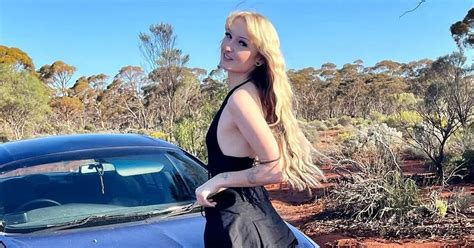 I M A Sex Worker In A Small Town Trolls Tell Me It S Fatherless Behaviour Daily Star