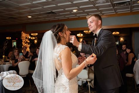 Upstate NY Castle Wedding | Lisa & John - hhawkinsphotography.com
