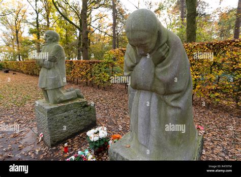 Trauernde Eltern Fotos Und Bildmaterial In Hoher Aufl Sung Alamy