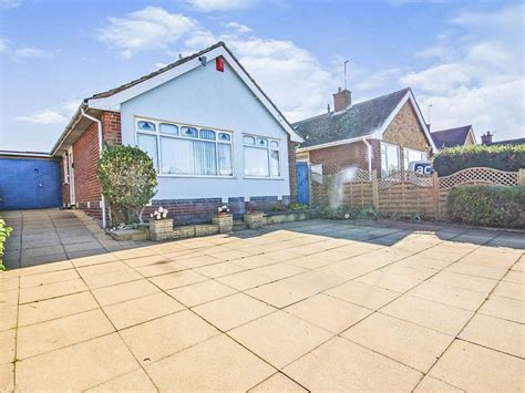 3 Bed Detached Bungalow For Sale In Girvan Grove Cubbington