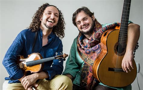 Yamandu Costa Sintetiza Sons Do Brasil Em Disco Gravado Violinista