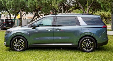 新车试驾 2022 Kia Carnival 专攻大型家庭十一人座MPV 2022 Kia Carnival Media Drive