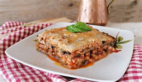 MOUSSAKA LA RICETTA ORIGINALE DEL FAMOSO PIATTO GRECO