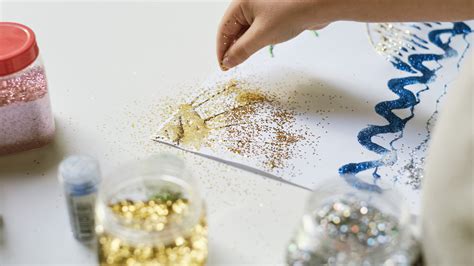 Clean Up Spilled Glitter Easily With This Bread Trick