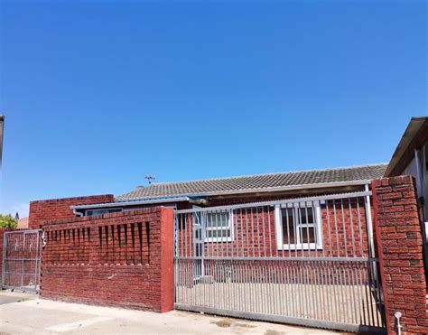 3 Bedroom House For Sale Westridge Mitchells Plain 1MN1557656