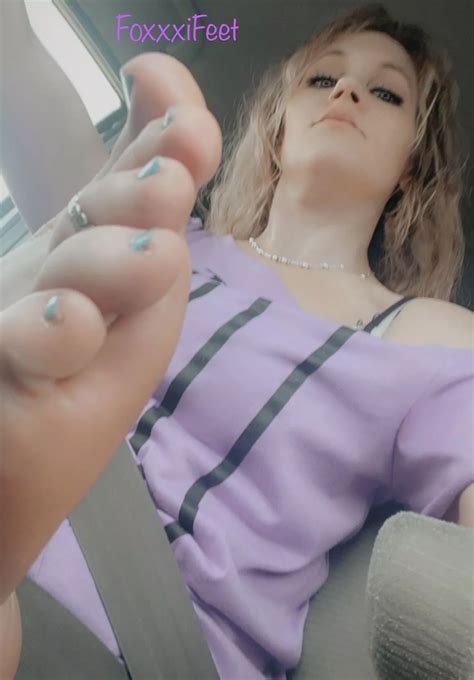 I Want These Toes In Your Mouth Nudes Footfetish Nude Pics Org