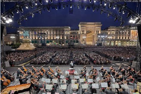 Torna Il Concerto Allaperto In Piazza Duomo Con La Filarmonica Della