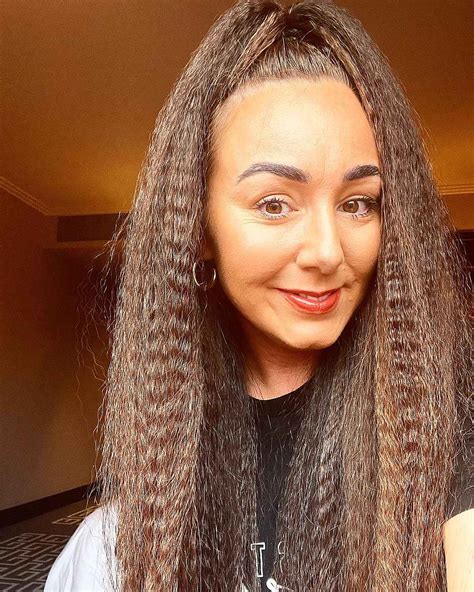 24 Modern Ways To Style Crimped Hair