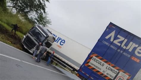 Carreta Em L Provoca Congestionamento Na BR 116 SP Portal Rodonews GVR